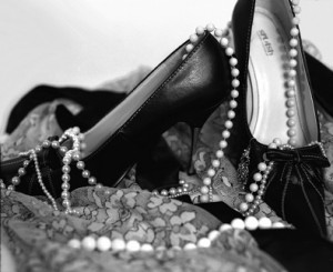 shoes_heels_pearls_952532_h0